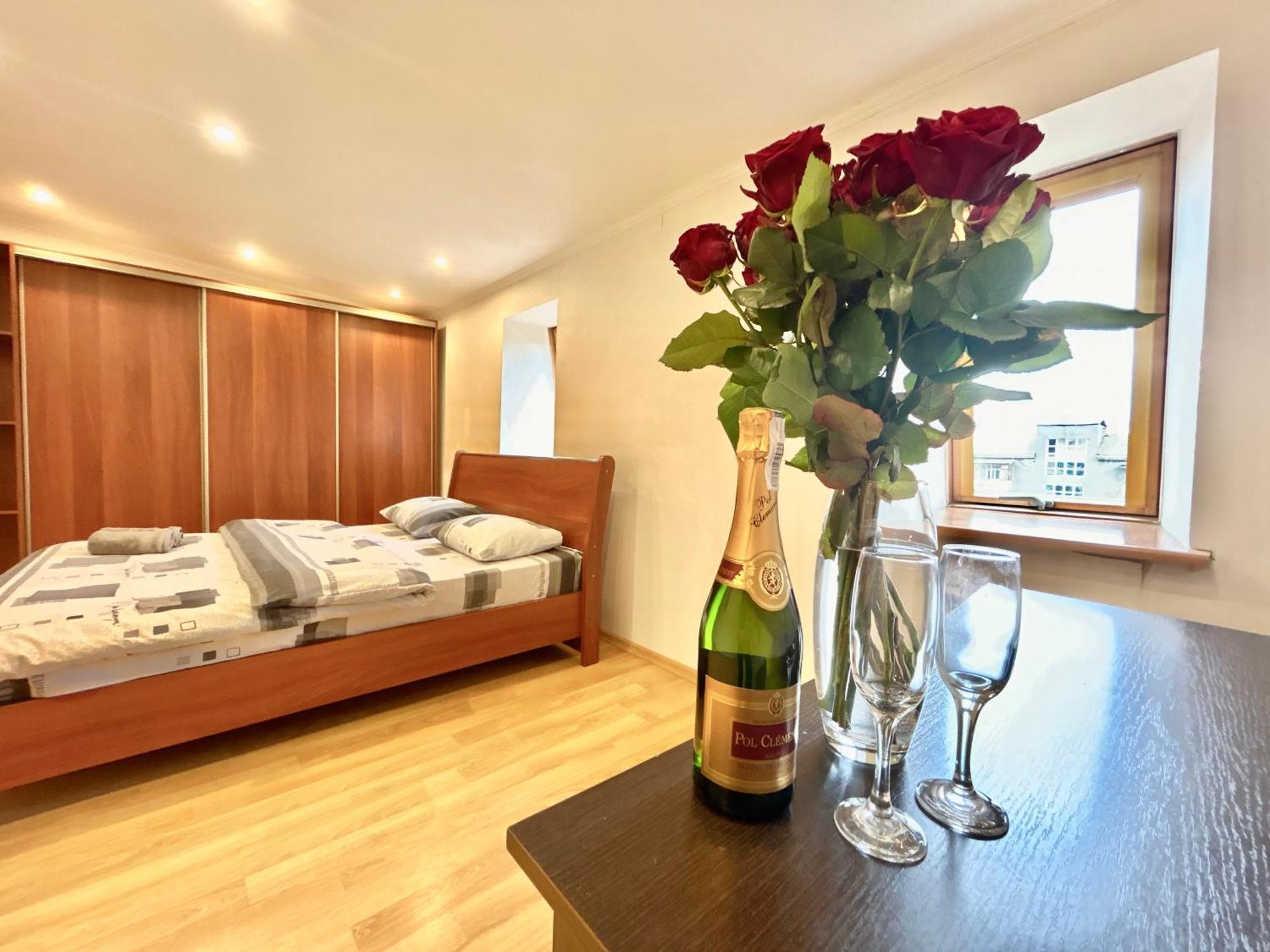 возле бц тетрис клочковская Apartment
